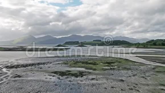 莱希湖空中和历史城堡斯塔克尔背景视频的预览图