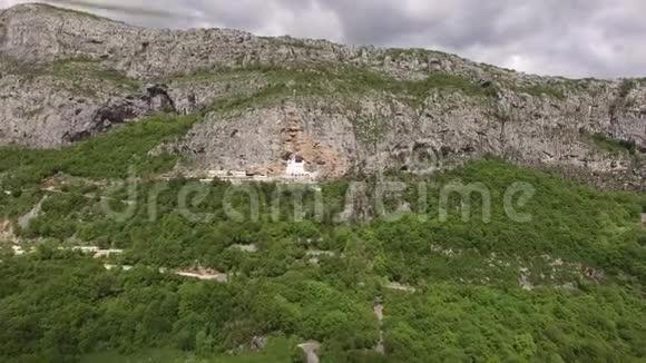 黑山奥斯特罗修道院航空测量视频的预览图