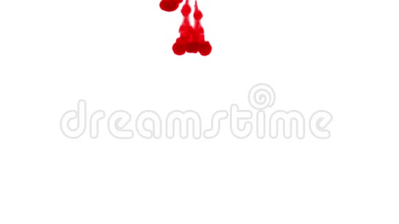 白色背景上的三股红墨水作为阿尔法通道使用卢马哑光视频的预览图