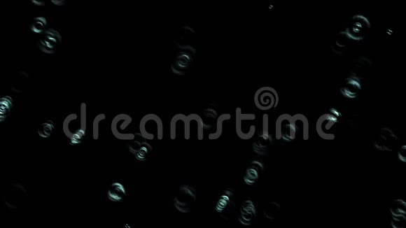抽象波纹液滴雨滴在雨水表面雨点颗粒视频的预览图
