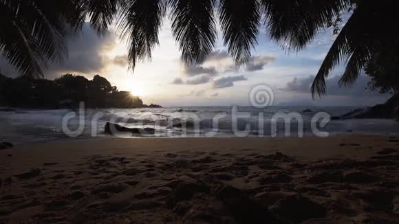 塞舌尔海滩日落蓝色海景视频的预览图