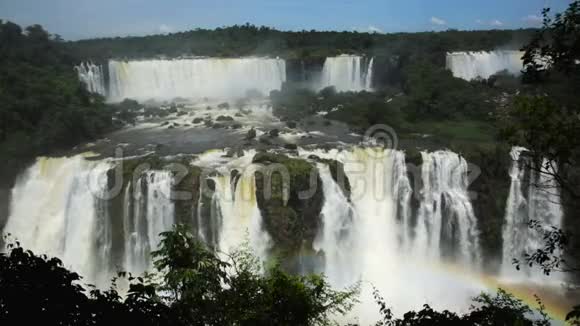 巴西大伊瓜苏瀑布系统概况视频的预览图