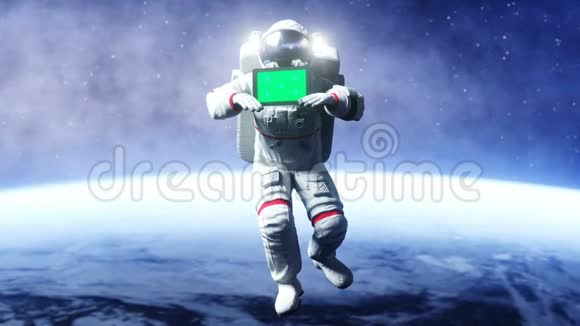 太空宇航员用平板电脑监视器现实的4k动画视频的预览图