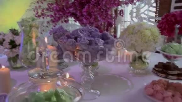 婚礼装饰甜点桌视频的预览图