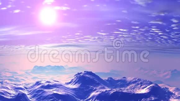 美丽的日落在薄雾山上视频的预览图