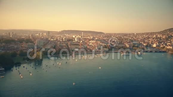 苏黎世海滨和瑞士苏黎世市鸟瞰图视频的预览图