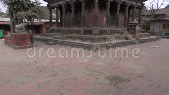 尼泊尔加德满都的历史建筑视频的预览图