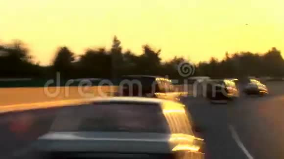 波特兰公路行驶日落视频的预览图