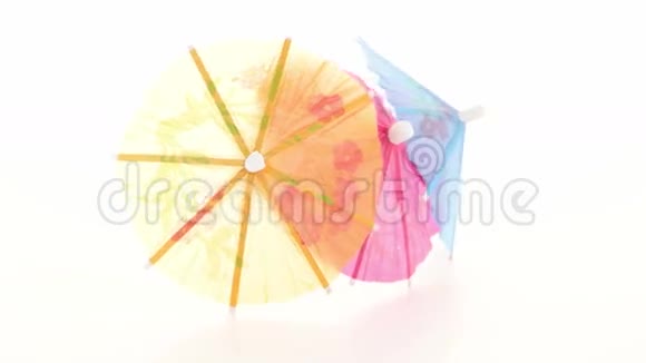 鸡尾酒用纸伞视频的预览图