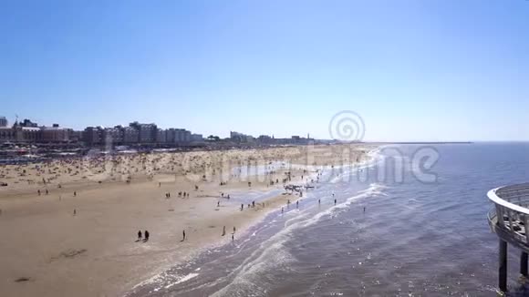 海牙谢文宁海滩视频的预览图