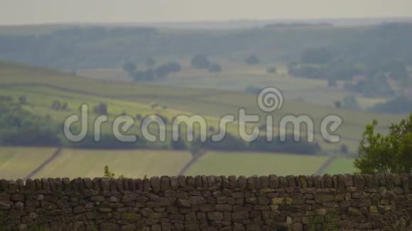 美丽的乡村景色视频的预览图