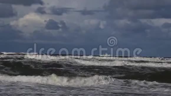 波罗的海的风暴视频的预览图