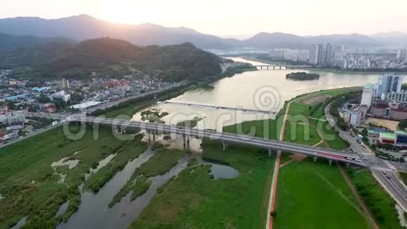 韩国庆南米阳河空中观景台视频的预览图