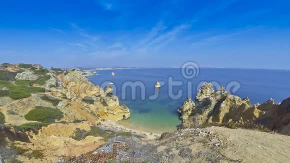 美丽的海滩普拉亚多卡米洛拉各斯阿尔加维地区葡萄牙视频的预览图
