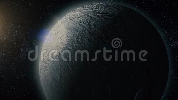 土卫二土星中号卫星位于空间上土星中号卫星三维渲染土星瑞亚月视频的预览图