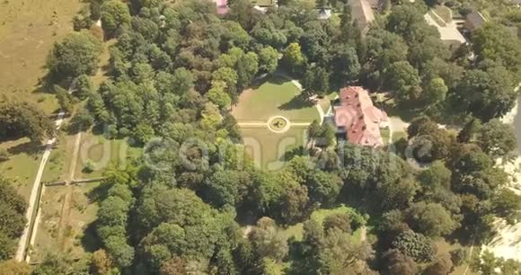 从空中俯瞰三木宫殿视频的预览图