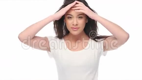美女表情白4k视频视频的预览图