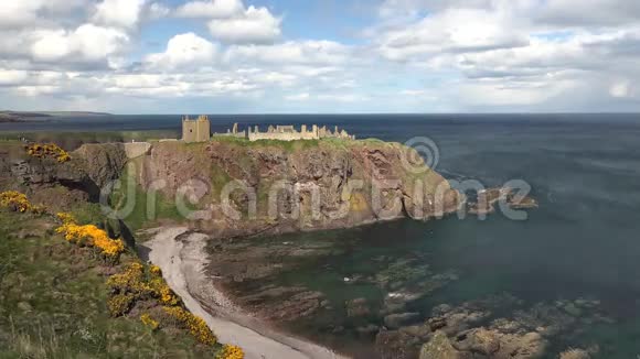 邓诺塔尔城堡时间流逝斯通港苏格兰视频的预览图