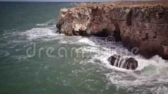 黑海海面上的风暴视频的预览图