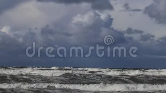 波罗的海的风暴视频的预览图