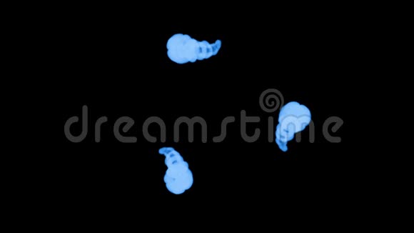 荧光蓝墨水或烟雾形成恒星在黑色上缓慢地分离蓝色染料混合在水中使用墨水视频的预览图