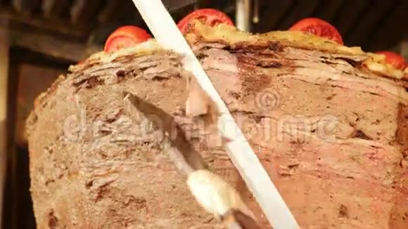 唐纳烤肉串土耳其流行的食物视频的预览图