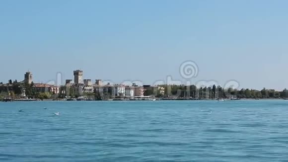 意大利加尔达湖锡尔米奥尼视频的预览图