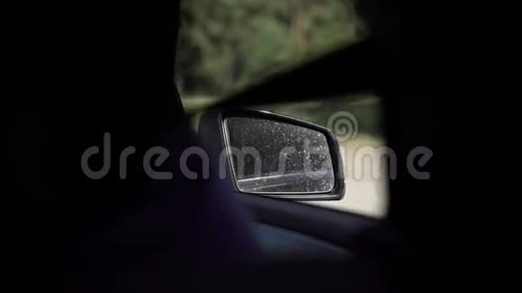 车内后视镜视频的预览图