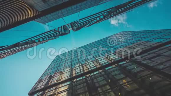 企业大厦蓝天白云视频的预览图