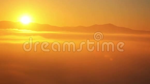 山雾和太阳视频的预览图