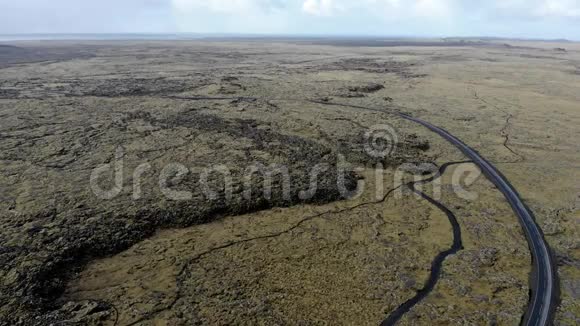 冰岛的泡沫熔岩景观视频的预览图