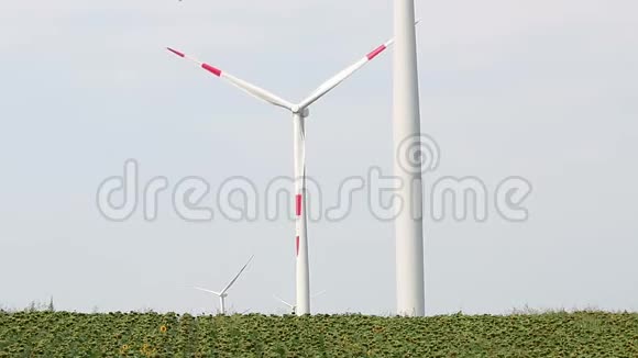 风力涡轮机的功率和能量视频的预览图
