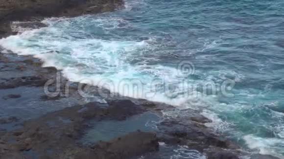 岩石海岸视频的预览图