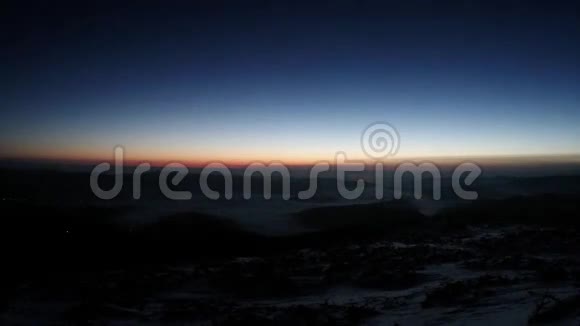 日出时的云海视频的预览图