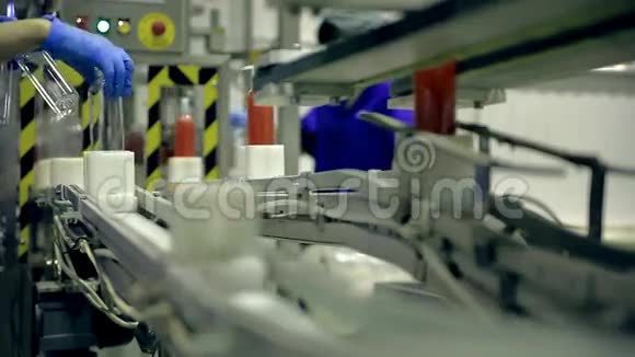 皂产品输送生产线视频的预览图