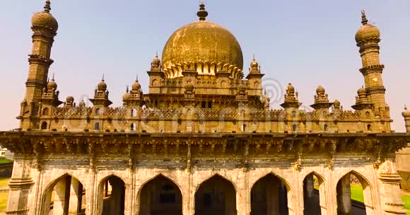 印度古代宫殿的鸟瞰图视频的预览图