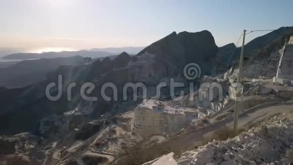 卡拉拉大理石山脉视频的预览图