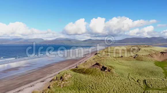 令人惊叹的爱尔兰西海岸景色视频的预览图