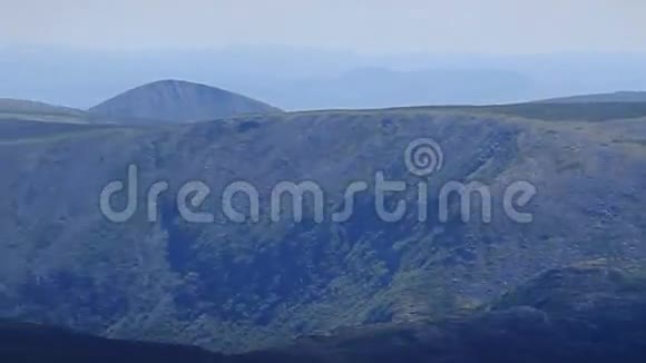 美丽山景的全景视频视频的预览图