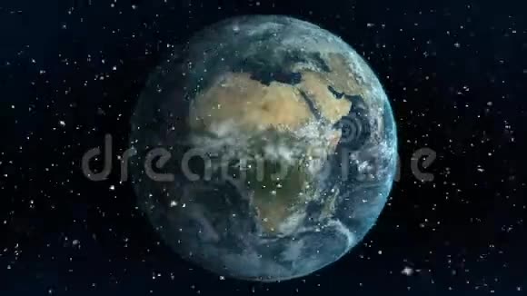 地球仪在黑色背景下旋转的数字动画视频的预览图