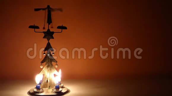 圣诞蜡烛树钟声视频的预览图