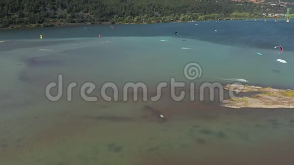 胡德河风筝登船视频的预览图