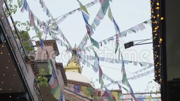 布达纳特斯图帕在尼泊尔加德满都山谷视频的预览图