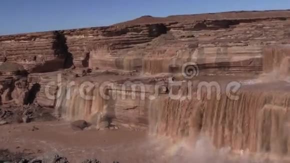 亚利桑那大瀑布放大视频的预览图