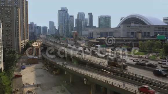多伦多嘉丁纳高速公路4K超高清时间延时视频的预览图
