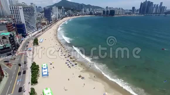 阳光夏日广加里海滩釜山韩国亚洲视频的预览图