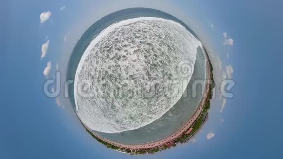 鸟瞰美丽的海滩巴厘岛库塔视频的预览图