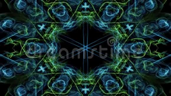现场绿蓝分形曼陀罗视频隧道上黑色背景精神和精神的动画对称模式视频的预览图