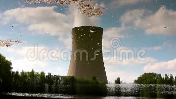池塘水中核电站的反映视频的预览图