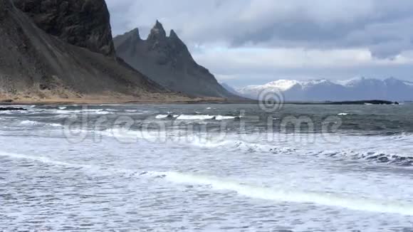 冰岛山脉视频的预览图